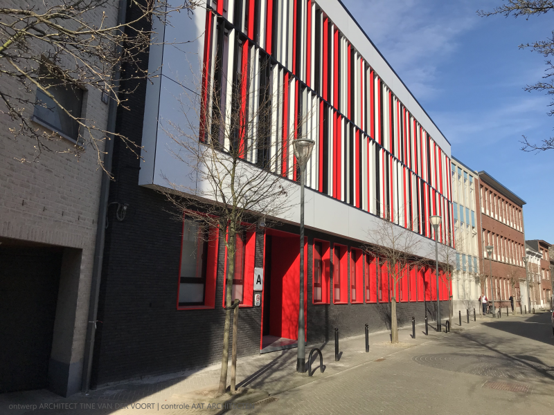 heilig graf | gevel klinkstraat